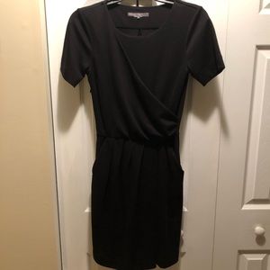 📦Pippin-little Black dress w:short sleeves.❤️